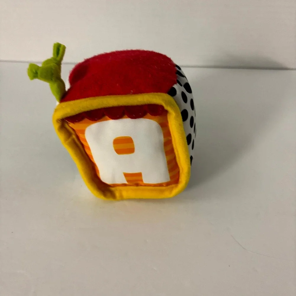 Infantino Soft Activity Block Baby Sensory Plush Toy Letter A Alligator Cube